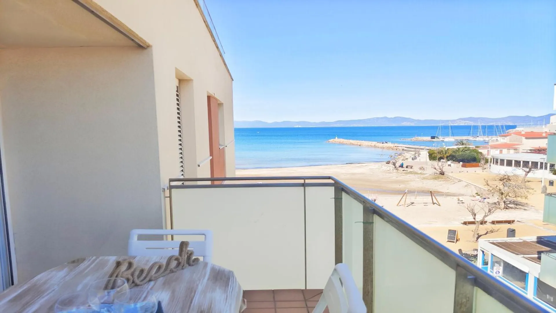 Vacay Apartament Voramar Riells, A Pie De Playa L'Escala 0*,  Spain