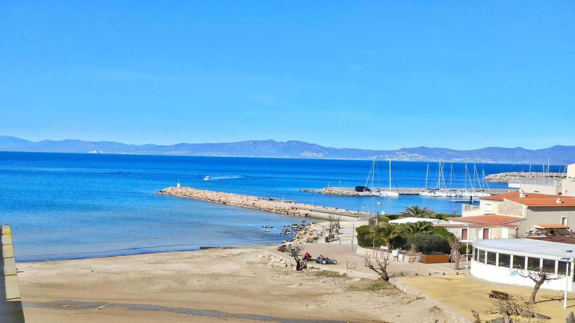 Vacay Apartament Voramar Riells, A Pie De Playa L'Escala Spain
