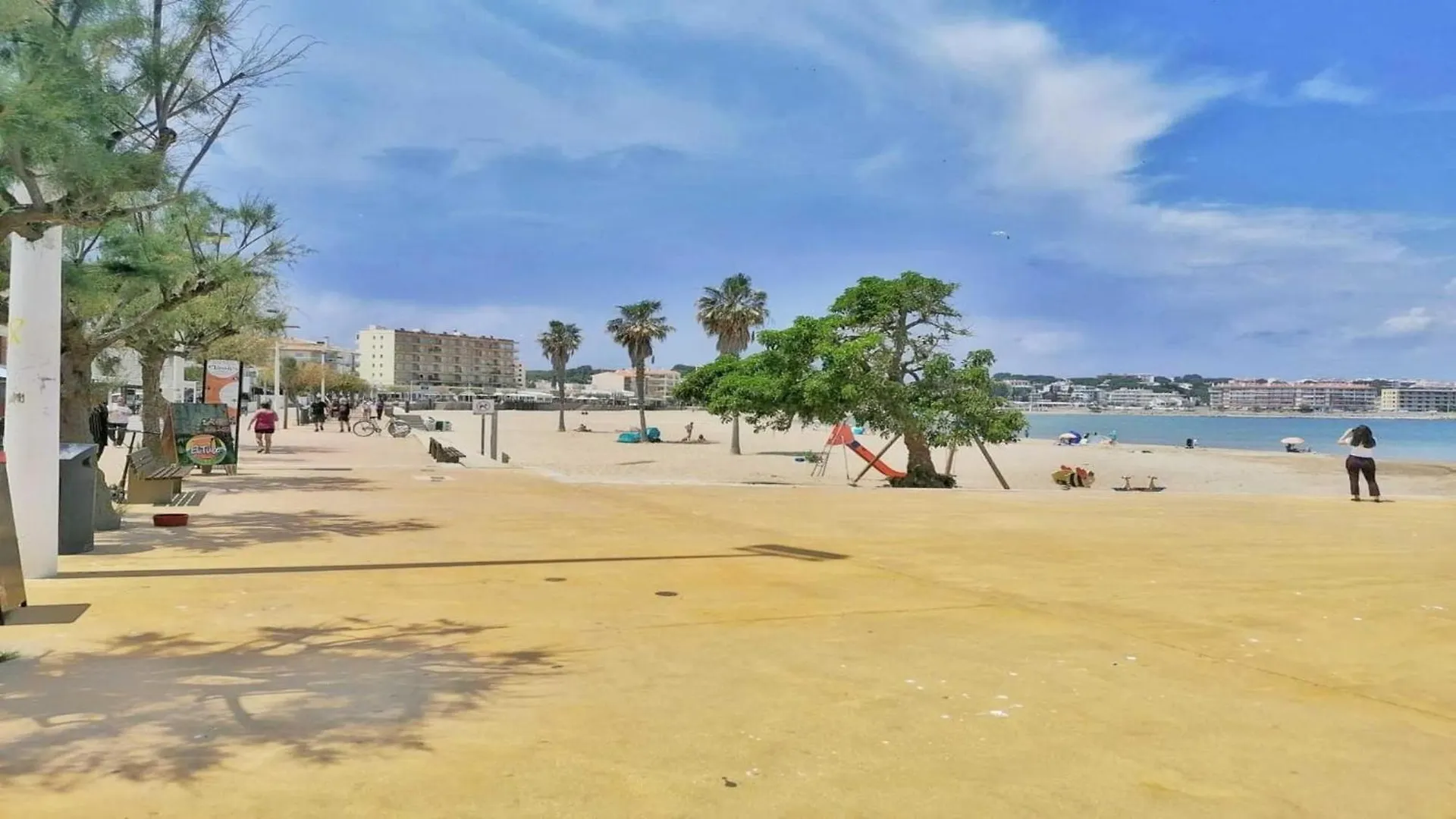 Apartamento Vacay Apartament Voramar Riells, A Pie De Playa En La Costa Brava, L' Escala